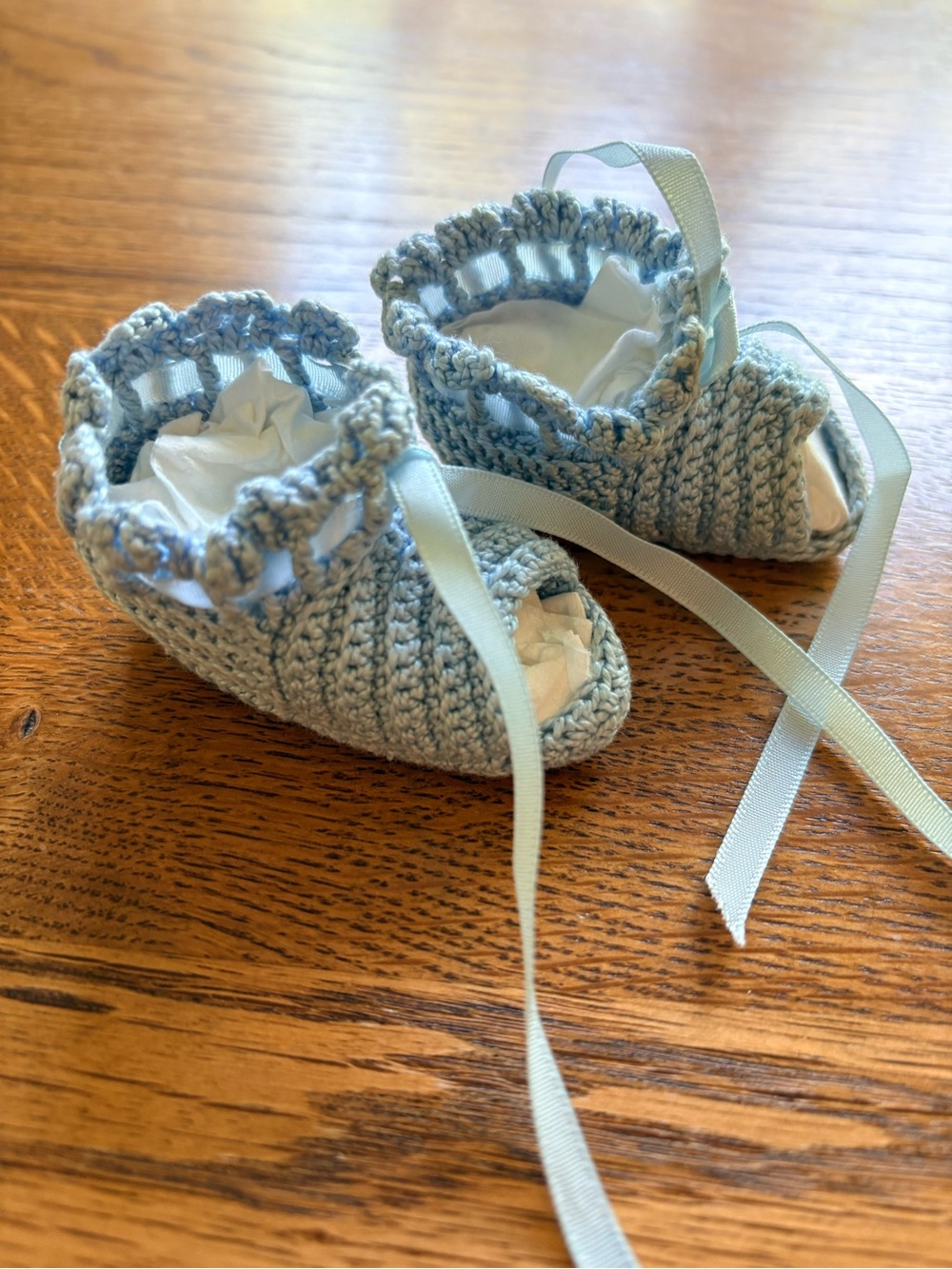 VTG Handmade Baby Crochet Booties without toes in Light Blue w/ Ribbon